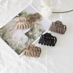 Fashion Pop Plastic  Hair Claw Clip  Korean Women Carved Design Girl Hair  Octopus-shaped Claws Clips for Party - Image 3