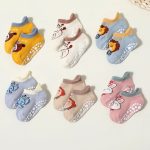 Logo Customized Anti Slip Slippers With Rubber Clips Yoga Trampoline Running Silicone Socks Early Teaching Steps - Image 8
